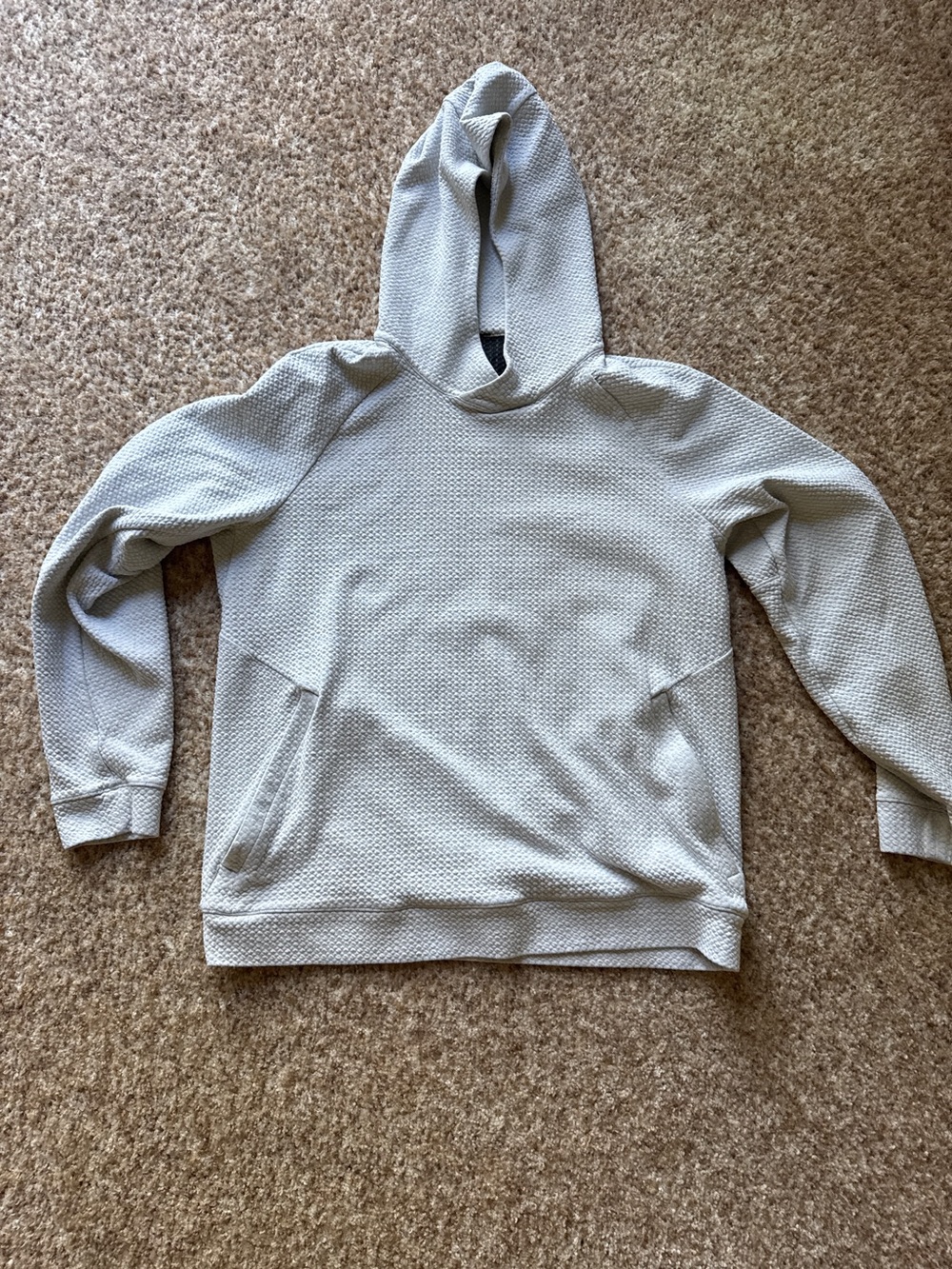 Lululemon Men's Light Gray Textured Hooded Pullover size medium